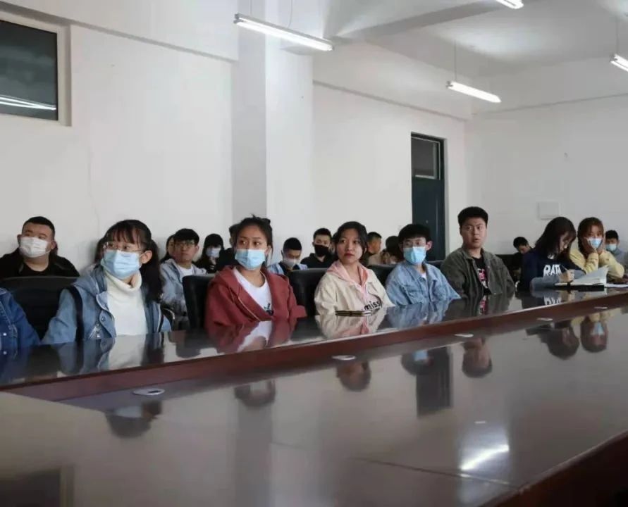 1631509912386844.jpg e7dc2331b5c01b1d9bea8b86da9f6161.jpg