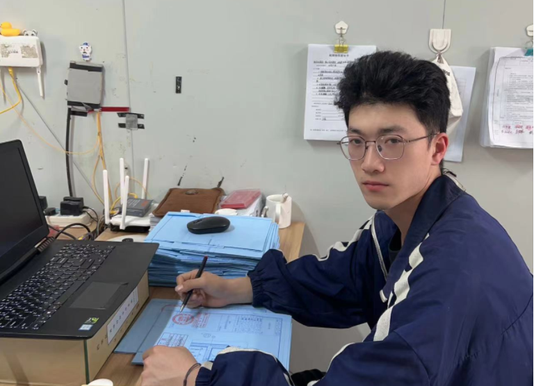 1684716925574602.png 1.png