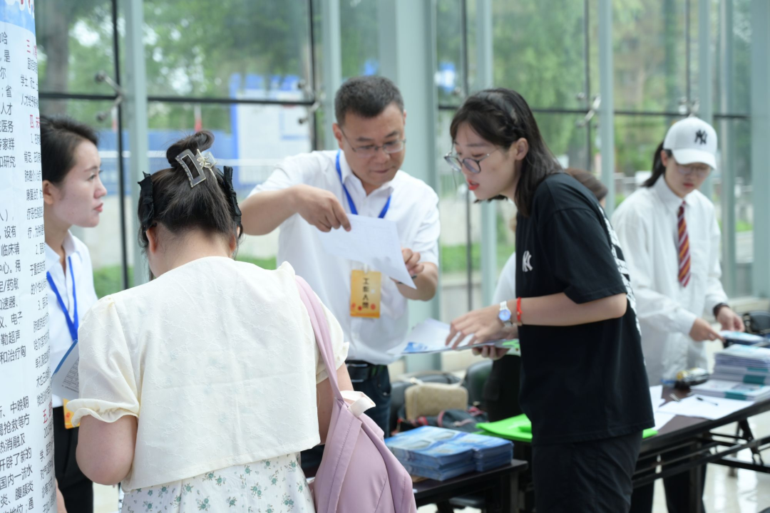 1688434434923802.png 1688434434923802.png