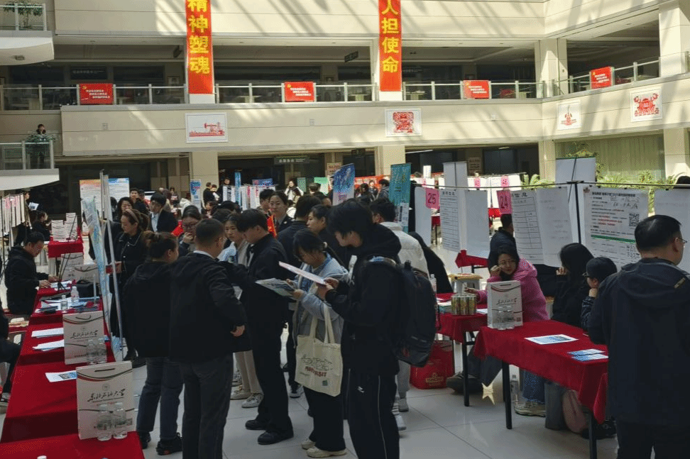 1745303036101476.png 1745303036101476.png