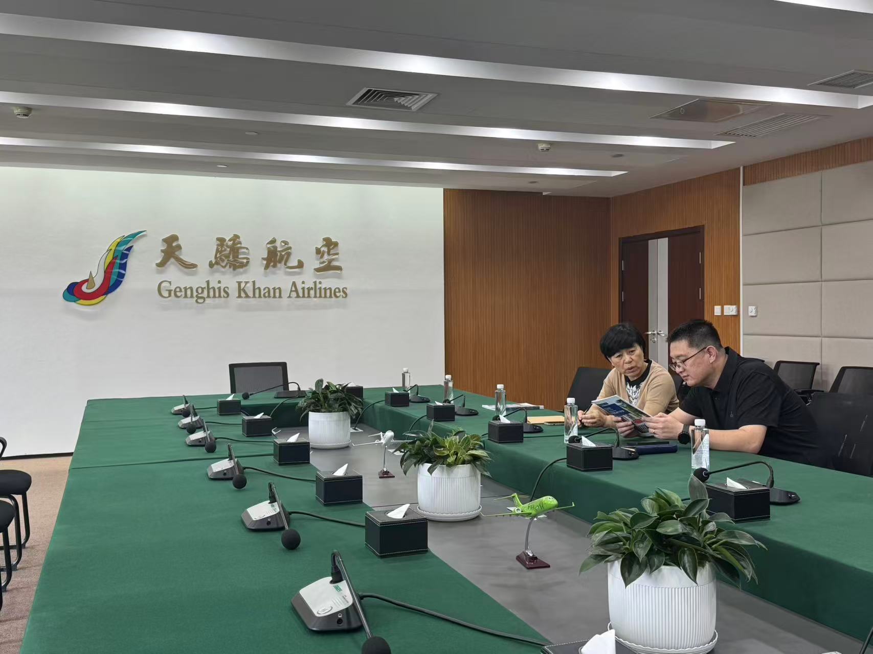 1748566335344001.jpg 5b7d2afc0591aeea2cf3a394dd28de6.jpg